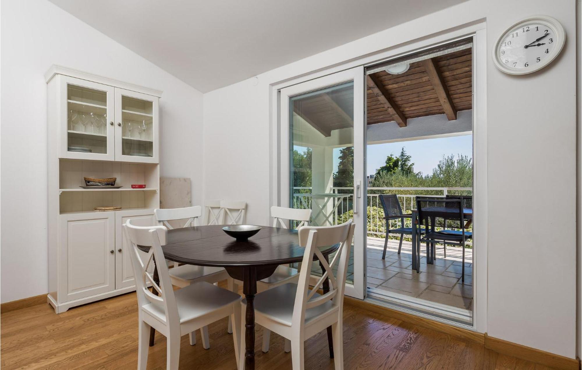 Nice Home In Krk With Kitchen Veglia Exterior foto