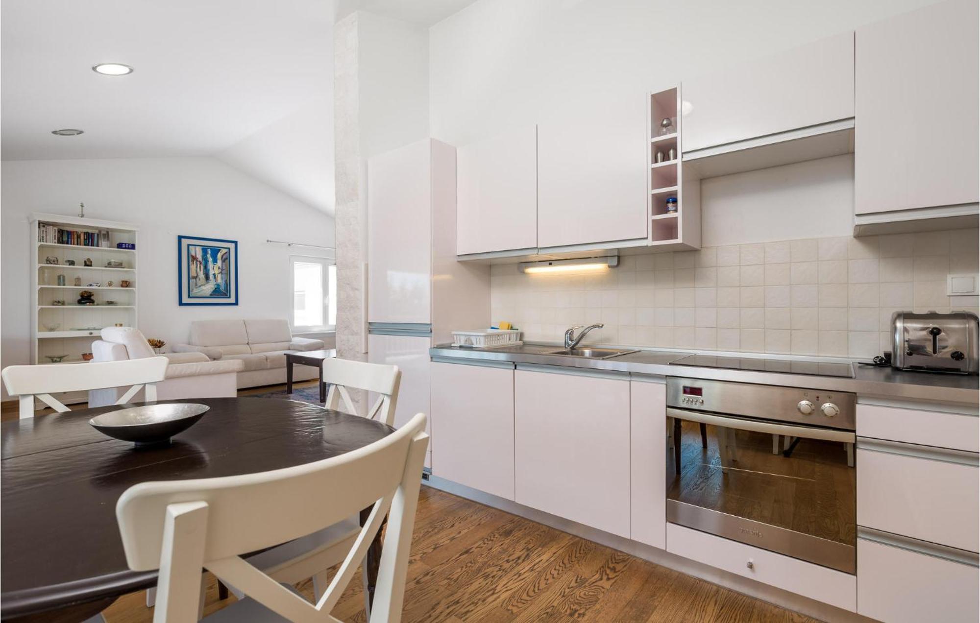 Nice Home In Krk With Kitchen Veglia Exterior foto